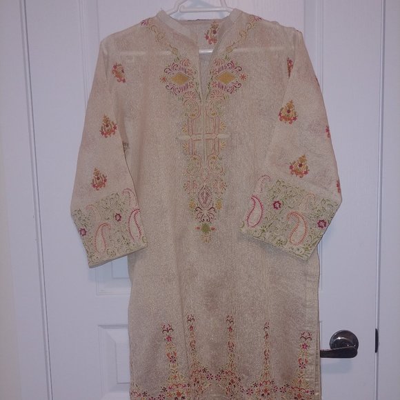Organza Embroided Shirt with Choona Dupatta - Picture 1 of 4